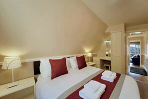 2 bedrooms, bed sheets