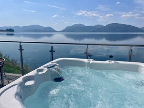 Outdoor spa tub - Waterfront Lodge 8 with Hot Tub (Kentallen Pier)