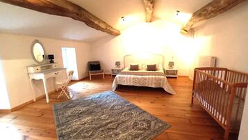 3 soveværelser, strygejern/strygebræt, gratis Wi-Fi, sengetøj