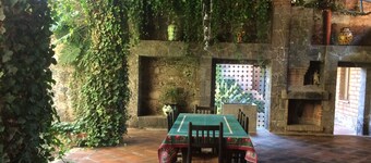 Country House with Pool in Malinalco, Mexico, 12 guests