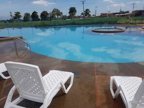 Outdoor pool - Apartahotel Jeronimos (Montenegro)