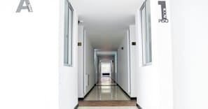 Hallway - Apartahotel Jeronimos (Montenegro)