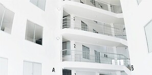 Property entrance - Apartahotel Jeronimos (Montenegro)