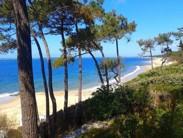 In Strandnähe, Liegestühle