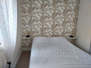 2 habitaciones, tabla de planchar con plancha y wifi 