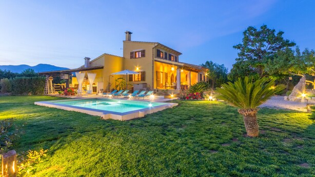 A two-story house with a swimming pool, outdoor seating, and a well-maintained lawn. - Sa Tanqueta Rustica, Country House 5StarsHome Mallorca (Inca)