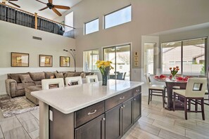 Interior - Group Fun in Glendale! Getaway w/ Private Pool (Glendale)