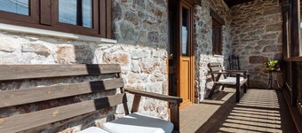 LÄNDLICHES HAUS FLOREU DE REMIS