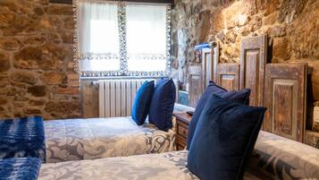 6 chambres, fer et planche à repasser, Wi-Fi gratuit, draps fournis