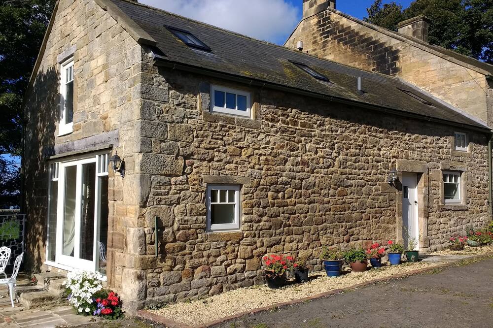 Beautiful Grade 2 Stone Built Cottage on farm in central position