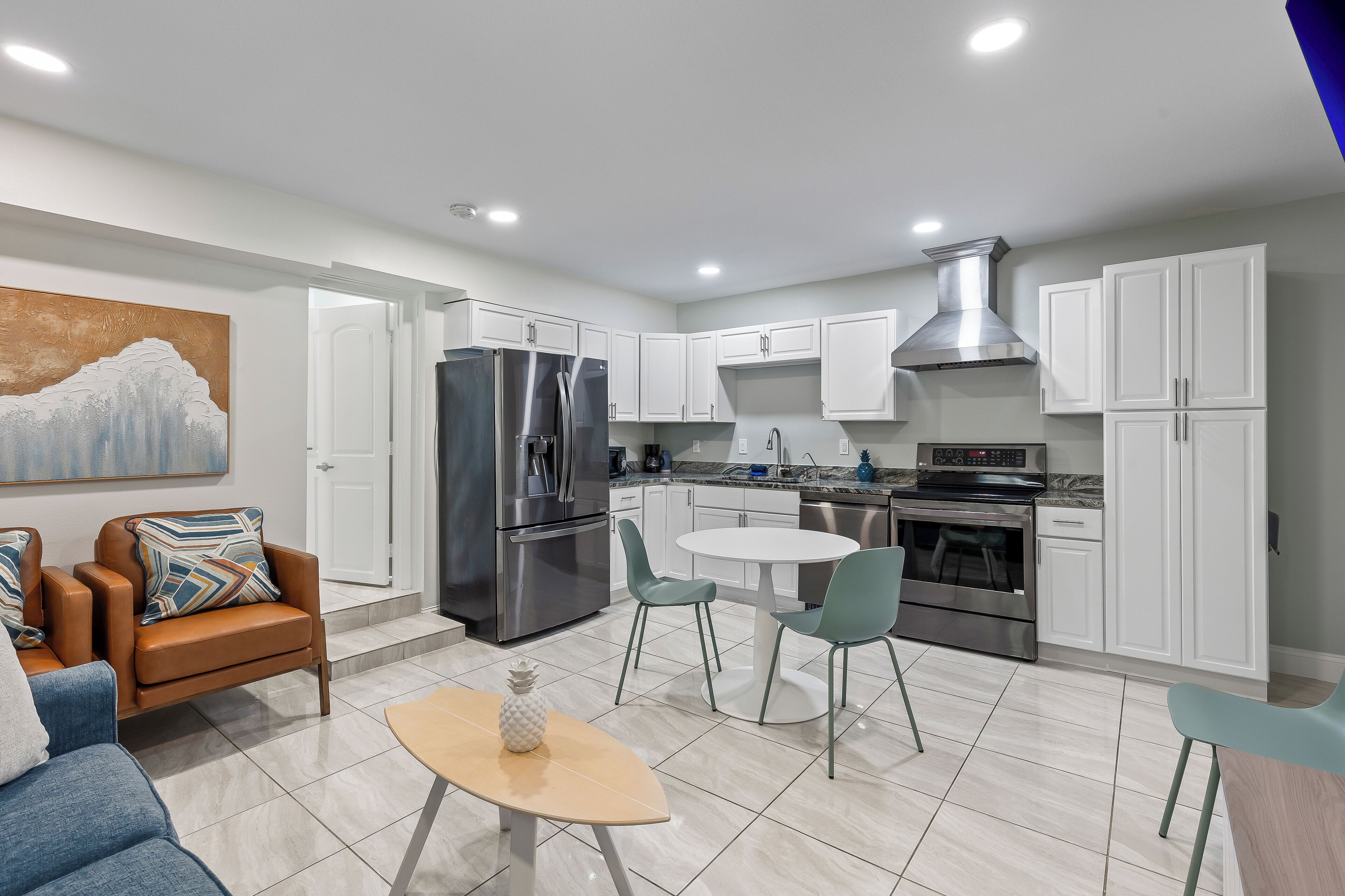 ห้องพรีเมียม, นำสัตว์เลี้ยงเข้าได้ | ครัวส่วนตัว | ตู้เย็น, ไมโครเวฟ, เครื่องชงกาแฟ/ชา