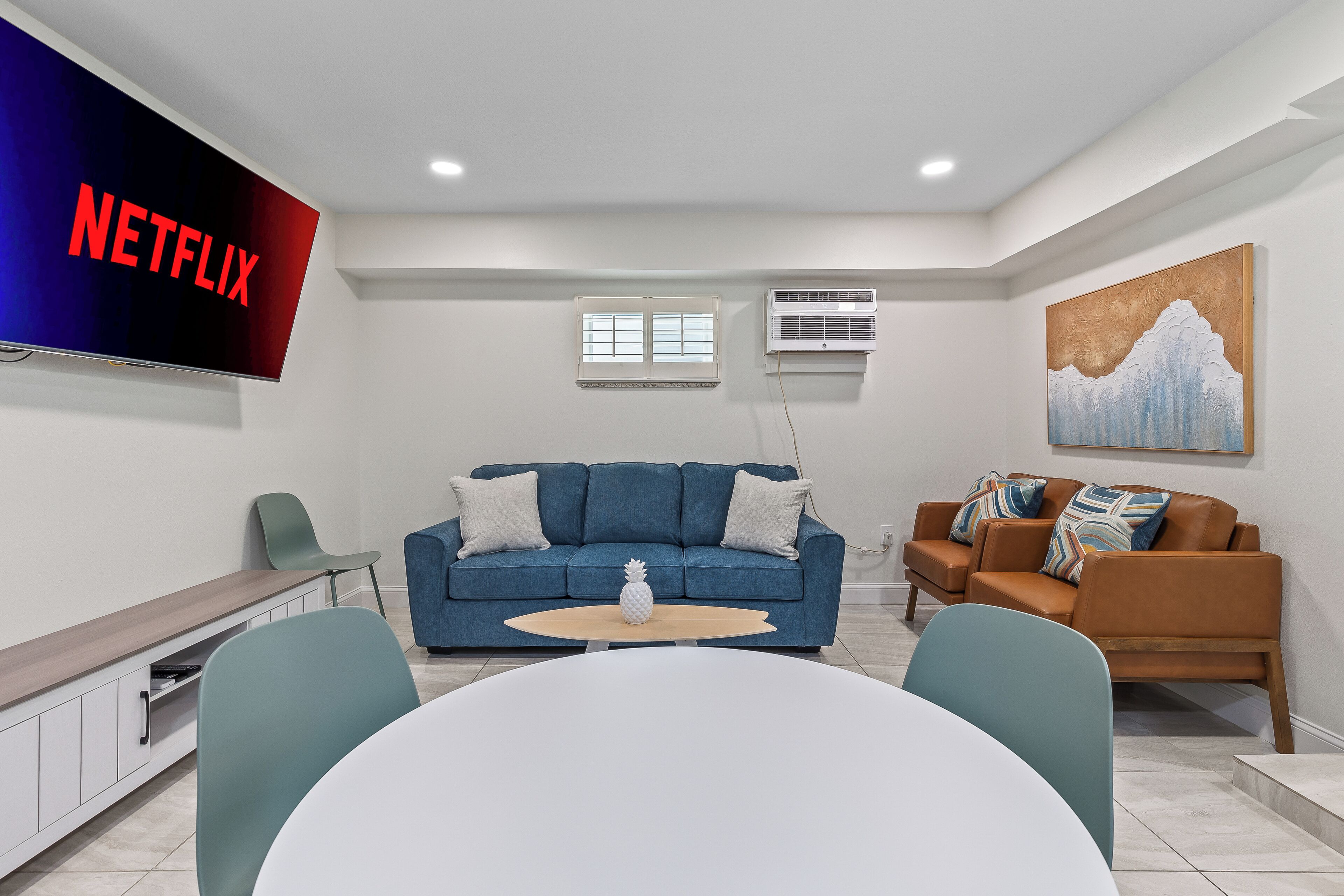 Habitación Premium, se aceptan mascotas | Comedor