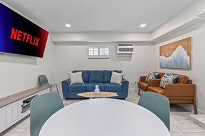 Room 101 | Dining room