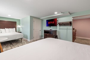 双人房, 多张床, 无烟房, 允许带宠物 | 私人简易厨房 | 冰箱、微波炉、茶具/咖啡用具