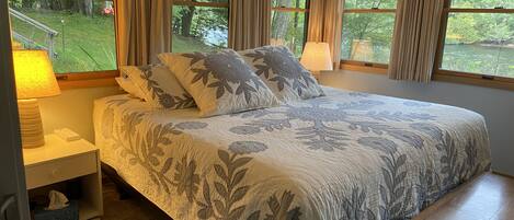 3 soverom, skrivebord, strykejern/-brett og wi-fi (inkludert)