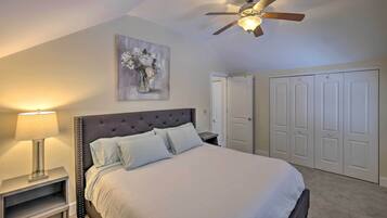 4 bedrooms, iron/ironing board, travel crib, internet
