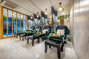 Salas de tratamientos para parejas, masajes con piedras calientes