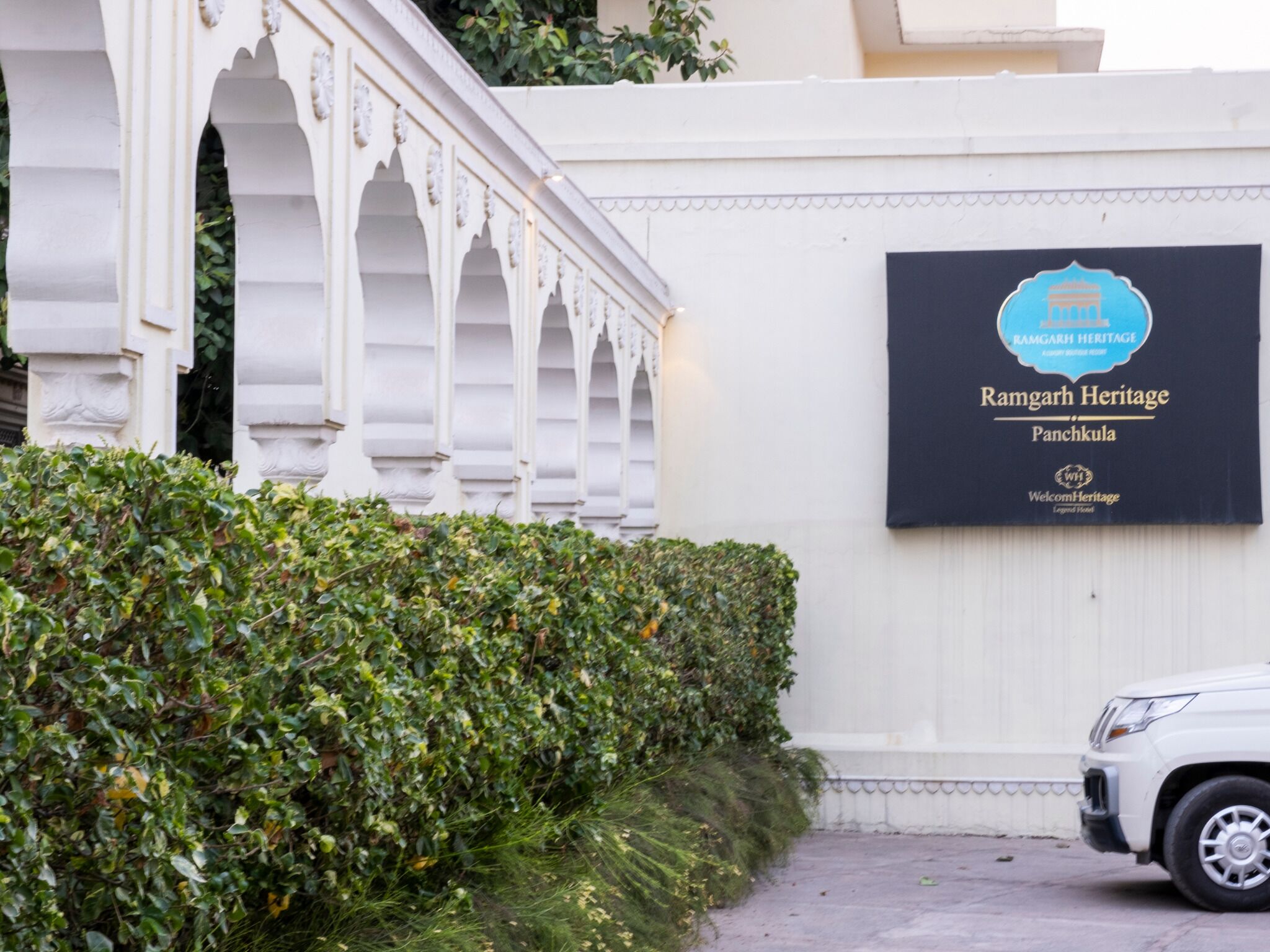 Panneau indiquant l’emplacement de Ramgarh Heritage Panchkula, un hôtel de légende.