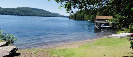 Platja a a prop, gandules de platja i tovalloles de platja