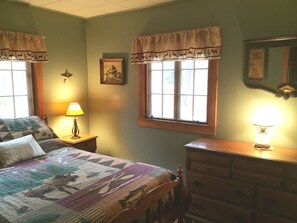 2 bedrooms, iron/ironing board, travel cot, free WiFi