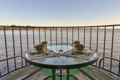 ⛱Bar Suite⭐Holidays⭐Bachelor/ette ☘Poker Night☘