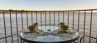 ⛱Bar Suite⭐Holidays⭐Bachelor/ette ☘Poker Night☘