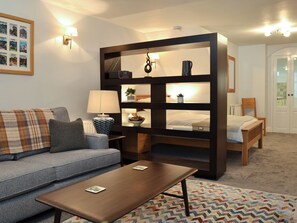 1 quarto, Wi-Fi de cortesia, roupa de cama