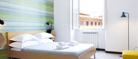 2 bedrooms, iron/ironing board, travel cot, WiFi