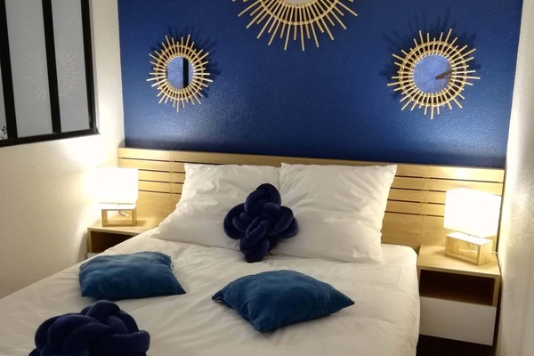 1 chambre, fer et planche à repasser, Wi-Fi, draps fournis