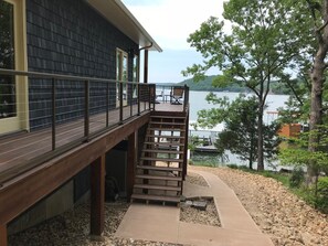 Property grounds - Stay on the lake with amazing views! Perfect for families including Fido! (Gravois Mills)