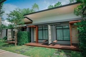 Superior studio, 1 kingsize bed, niet-roken, uitzicht op tuin | Extra bedden, gratis wifi