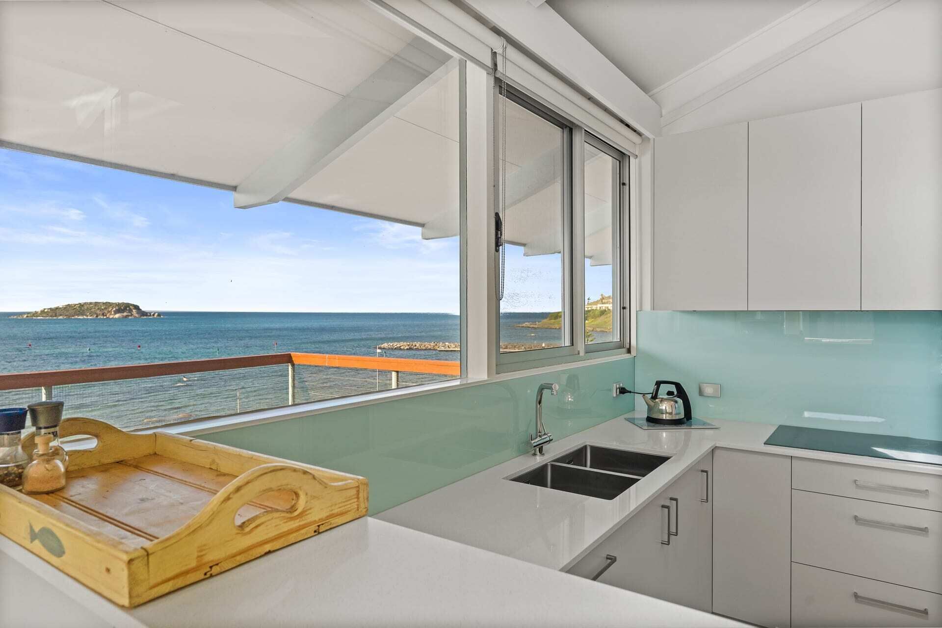107 Franklin Pde - Amazing Views - Fabulous Outdoor Entertaining Area — image 15