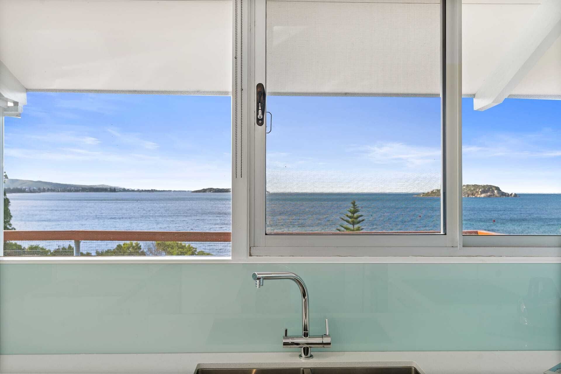 107 Franklin Pde - Amazing Views - Fabulous Outdoor Entertaining Area — image 13