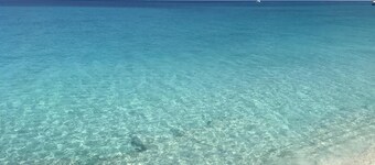 Condo, Bimini Bay. Steps away from crystal clear turquoise waters.