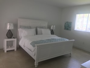 2 bedrooms, iron/ironing board, WiFi