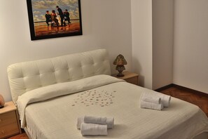 3 عدّة غرف نوم وأسرّة أطفال/رضّع وواي فاي مجانًا وملاءات أسرّة