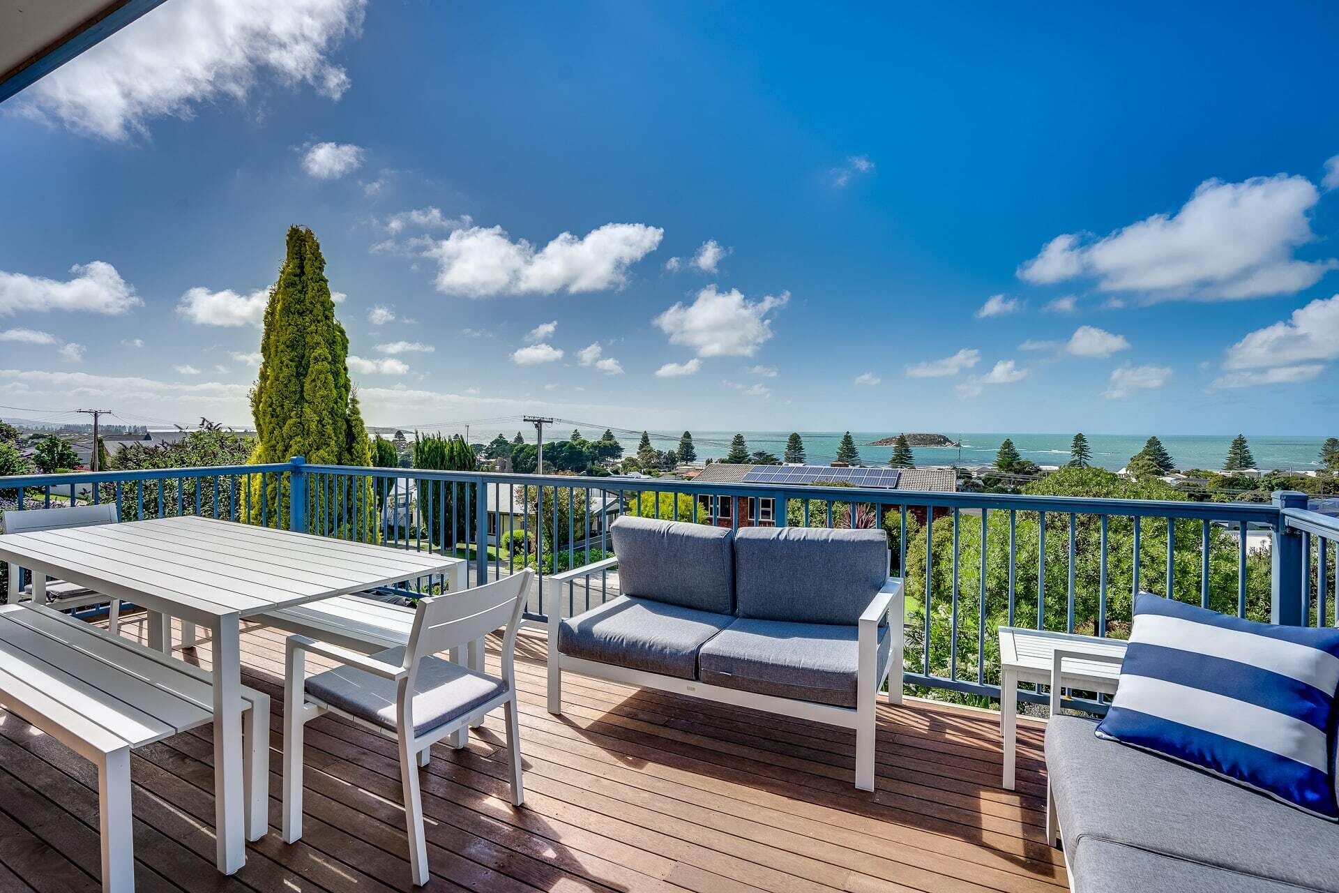 21 Seacrest Ave - Beautiful Sea Views Across the Bay