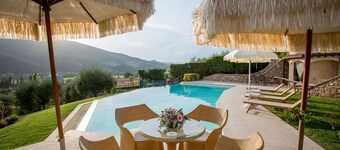 HOLIDAY HOUSE L'USIGNOLO 