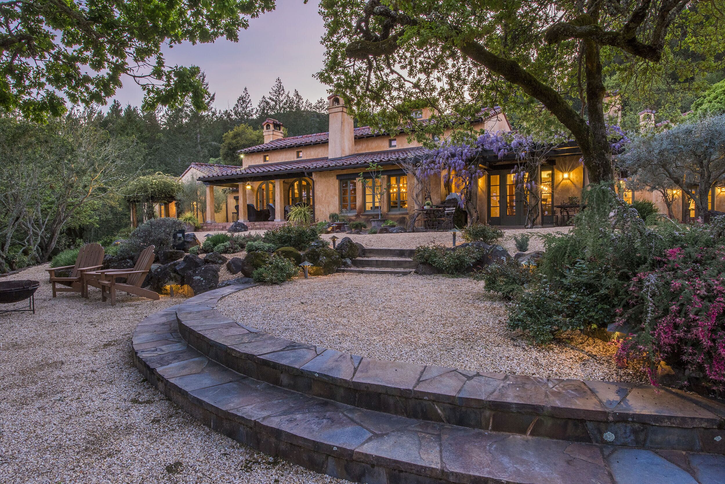 A Private Compound To Savor Your Wine Country Holiday!