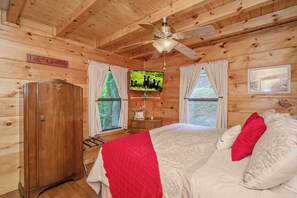 2 bedrooms, blackout drapes, iron/ironing board, free WiFi