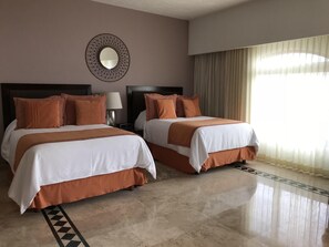 4 Schlafzimmer, Bügeleisen/Bügelbrett, WLAN, Bettwäsche