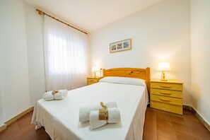 2 habitaciones, tabla de planchar con plancha y wifi gratis 