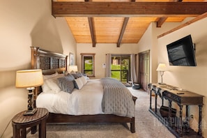 4 bedrooms, iron/ironing board, WiFi, bed sheets - Charming Ski In/Out Beaverhead Home! Near Big Sky Resort, Hot Tub, Grill, Incred (Big Sky)