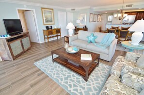 Smart TV - Sanibel Harbour Resort Bay View Tower 837: Unwind & recharge in the wrap-around lanai. (Fort Myers)