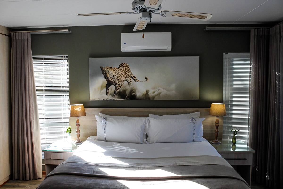 In-room safe, desk, iron/ironing board (on request), free WiFi