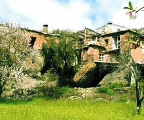 Exterior - Built by the Moors, restored respecting its heritage with WIFI, SMART TV & SPA (Atalbeitar)