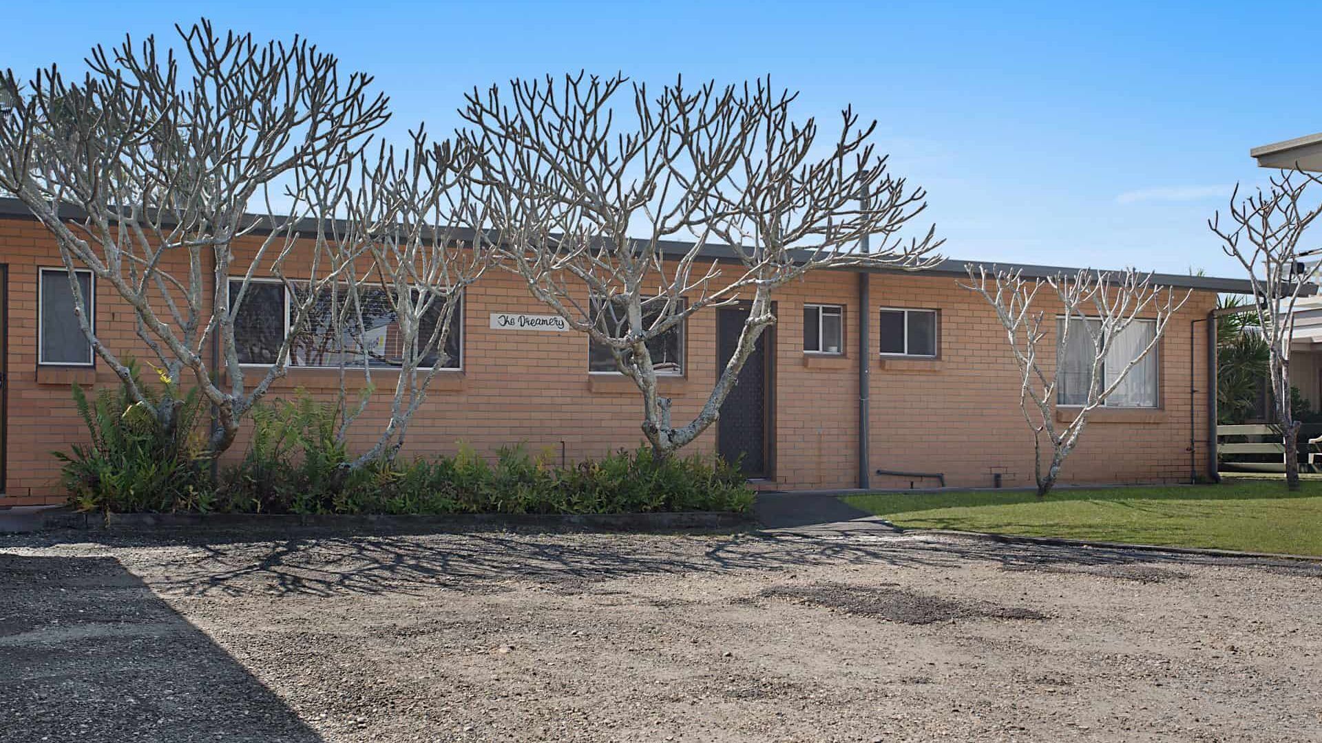 The Dreamery 2 - Absolute Beachfront Tugun — image 11