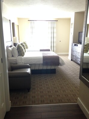 1 bedroom, in-room safe, iron/ironing board, WiFi
