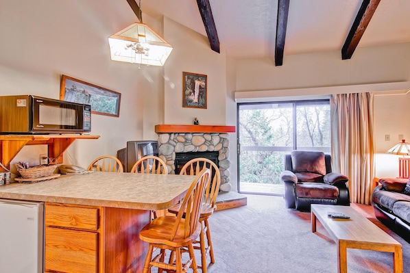 Interior - (B211) Loft Condominiums (Yosemite National Park)