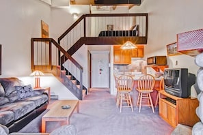 TV, fireplace - (B211) Loft Condominiums (Yosemite National Park)